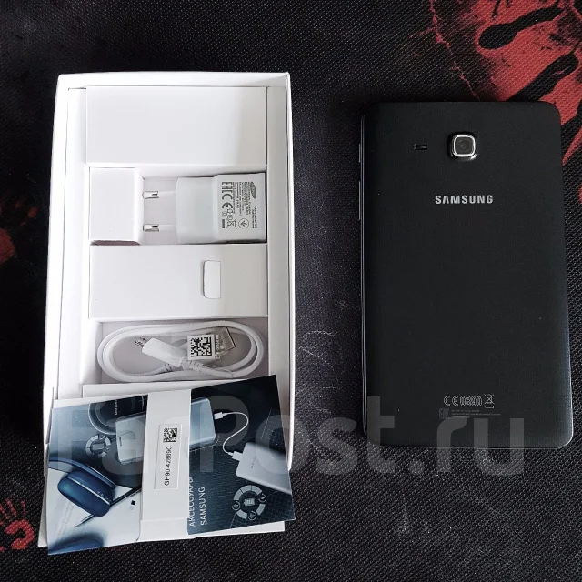 Samsung Galaxy Tab A 7.0 ����