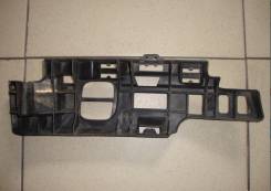 Крепление бампера. Renault Megane, BM, EM, KM, KM02, KM05, KM0C, KM0F, KM0G, KM0H, KM0U, KM13, KM1B, KM1F, KM2Y, LM05, LM1A, LM2Y Двигатели: F4R, F4R7...