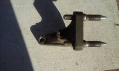 Кронштейн опоры двигателя. Honda: Civic Shuttle, Capa, Civic, CR-X, Integra SJ, Partner, CR-X del Sol Двигатель D15B
