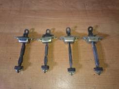 Ограничитель двери багажника. Toyota Carina ED, ST202, ST201, ST203, ST200, ST205 Toyota Corona Exiv, ST201, ST200, ST203, ST202, ST205 Двигатели: 3SF...