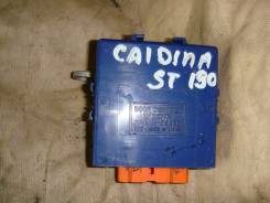 Блок управления дверями. Toyota Caldina, ST190