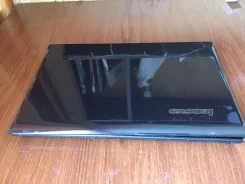 Lenovo G570. 15.6", 2 500����, ��� 3072 ��, ���� 500���, WiFi: 1, Bluetooth: 1, ����������� �� 2��. ����