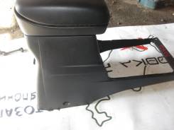 Бардачок. Suzuki Grand Vitara, JT, TD54W, TD94W, TDA4W Suzuki Escudo, TD94W, TD54W, TDA4W