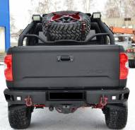 Бампер. Toyota Tundra