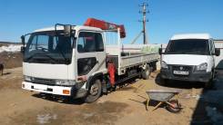 Nissan Condor. Грузовик с манипулятором