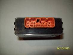 Кнопка управления дверями. Toyota Celica, ST202, ST203, ST204, ST205, AT200 Toyota Curren, ST207, ST206, ST208 Двигатели: 7AFE, 3SGE, 3SFE, 3SGTE, 5SF...