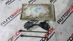 Крепление аккумулятора. Nissan X-Trail, NT30 Двигатель QR20DE