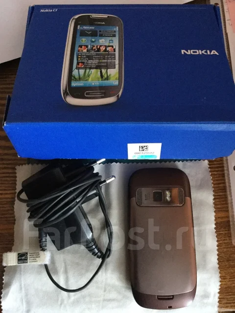Nokia C7-00. �/� ����