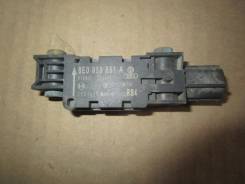 Датчик airbag. Audi: A8, A4, S8, TT, S3, A3, RS4, S4, TTS Двигатели: ASB, ASE, ASN, BBJ, BDX, BFL, BFM, BGK, BGN, BHT, BMC, BNG, BPK, BSB, BSM, BTE, B...