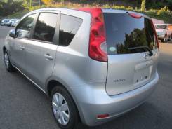 Стекло боковое. Nissan Note, E11 Двигатель HR15DE