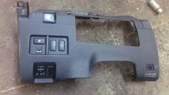 Панель рулевой колонки. Toyota Harrier