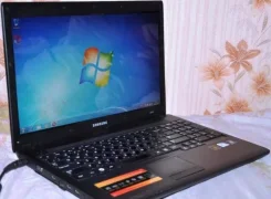 Samsung R519. 15.6", ��� 2048 ��, WiFi: 1, Bluetooth: 1, ����������� �� 3��. ����
