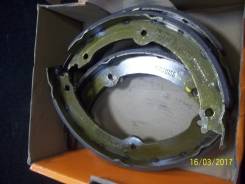 Колодки стояночного тормоза. Toyota Land Cruiser, URJ202, URJ202W, UZJ200, UZJ200W, VDJ200 Lexus LX450d, URJ201, VDJ201 Lexus LX570, URJ201, URJ201W...