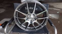 Sakura Wheels. 6.5x16, 5x112.00, ET45, ЦО 73,1 мм.