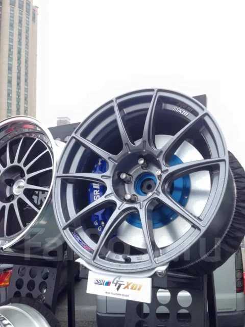 SSR GTX01. 8.5/9.5x18", 5x100, ET44/40, �� 73,1���. ��� ����� �� ���������� ����