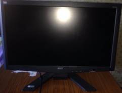 Acer. 20", технология ЖК (LCD)