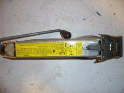 Домкрат Audi A4 B6. Audi A4, B6