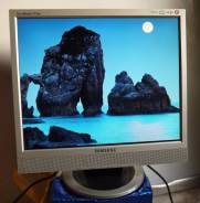 Samsung. 17" (43 см), технология LCD (ЖК)