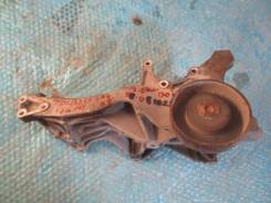 Кронштейн. Audi A4, 8D2, 8D5 Двигатели: 1Z, ACK, ADP, ADR, AEB, AFB, AFN, AGA, AHH, AHL, AHU, AJL, AJM, AKN, ALF, ALG, ALZ, AML, AMX, ANA, ANB, APR, A...
