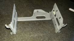 Крепление автомагнитолы. Honda Insight, DAA-ZE2, ZE2, DAAZE2 Двигатель LDA