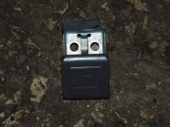 Ручка открывания бензобака. Toyota Ipsum, CXM10G, SXM10G, SXM15, SXM10, SXM15G, CXM10 Toyota Gaia, SXM10, CXM10, SXM10G, SXM15G, SXM15, CXM10G Двигате...