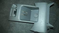 Крышка бардачка. Nissan Caravan, QE25, CWMGE25, DWMGE25, DSGE25, QGE25, VWME25, CQGE25, VRE25, CWGE25, SE25, VWE25, CSGE25, SGE25, DQGE25, VPE25, DWGE...