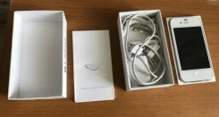 Apple iPhone 4s. �/�