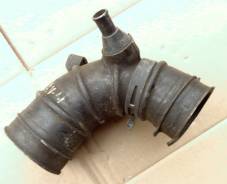 Патрубок воздухозаборника. Toyota: Tarago, RAV4, Previa, Alphard, Estima Двигатели: 2AZFE, 1AZFE