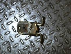 Петля двери Nissan Almera N16 2000-2006