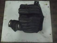 Корпус воздушного фильтра Dodge Caravan 2001-2008