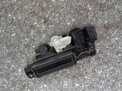 Ручка крышки багажника Mercedes E W211 2002-2009