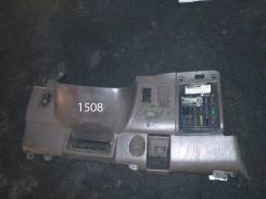 Панель рулевой колонки. Toyota Vista, CV30, SV30, VZV30