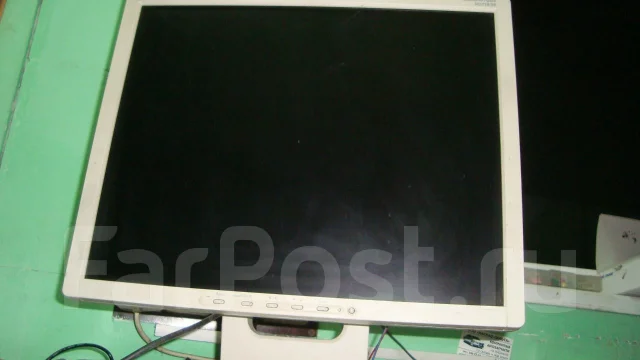 Mitsubishi. 19" ����