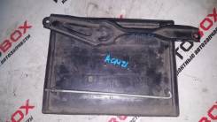 Крепление аккумулятора. Toyota Ipsum, ACM21, ACM26, ACM21W Toyota Picnic Verso, CLM20, ACM21, ACM20 Toyota Avensis Verso, ACM21, ACM20, CLM20 Двигател...