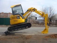 Komatsu PC30. Японский экскаватор на металле с накладками вес 3 тоны стрела робот, 1 600 куб. см., 0,10 куб. м.