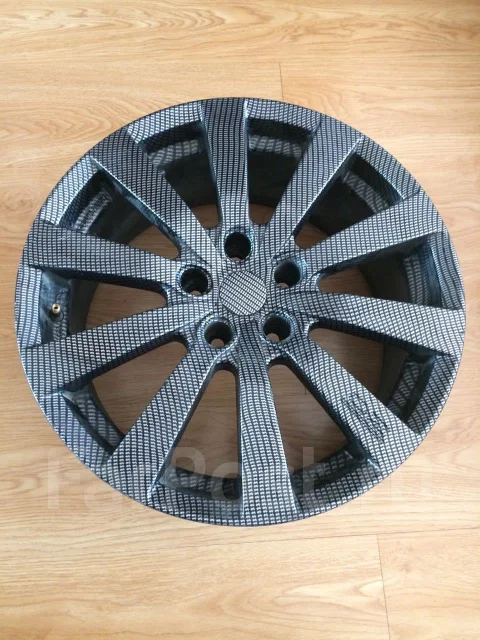 OZ Racing Michelangelo 8. 8.0x18", 5x114.3, ET-46, �� 75���. ����