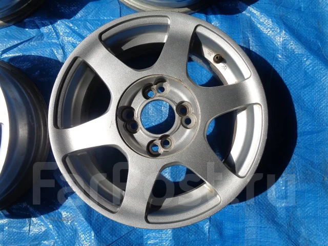 OZ Racing Universe. 5.5x5.5", 4x100, 4x110, ET35 ����