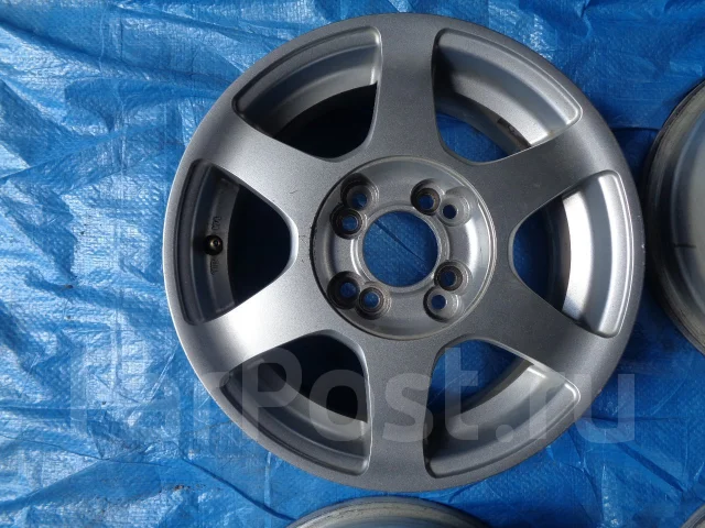 OZ Racing Universe. 5.5x5.5", 4x100, 4x110, ET35 ����