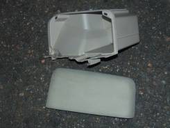 Бардачок. Toyota Ipsum, SXM10, SXM10G, SXM15G, SXM15 Двигатель 3SFE