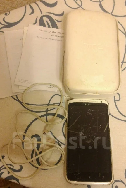 HTC One X. �/� ����