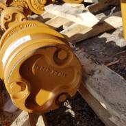 Каток гусеницы поддерживающий. Komatsu