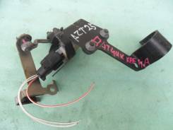 Датчик курсовой устойчивости. Toyota Avensis, ADT250, ADT251, AZT250, AZT250L, AZT250W, AZT251, AZT251L, AZT251W, CDT250, ZZT250, ZZT251, ZZT251L Двиг...