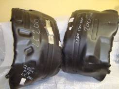 Подкрылок. Toyota Land Cruiser, UZJ200, UZJ200W, VDJ200
