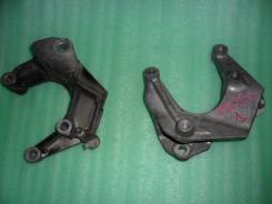 Кронштейн опоры двигателя. Toyota bB, QNC20, QNC21 Toyota Passo, QNC10, KGC10 Toyota Passo Sette, M502E Двигатели: 3SZVE, K3VE, 1KRFE