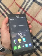Asus ZenFone 6. �/�