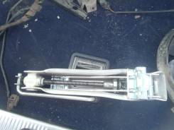 Продам домкрат Audi A6 C5 2000г. Audi A6, C5