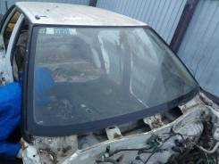 Стекло лобовое. Toyota Sprinter, EE90