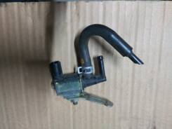 Клапан вакуумный. Mazda Axela, BL3FW, BL5FW, BMLFS, BM5FS, BLEFP, BM5AS, BM2FP, BLEAP, BM2AP, BK3P, BK5P, BLEAW, BMEFS, BKEP, BL5FP, BM5AP, BM2AS, BM2...