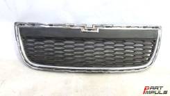 Решетка радиатора. Chevrolet Captiva Двигатели: LE5, LE9, LEA, LF1, LFS, LFW, LHD, LLW, LNP, LNQ, LNR, LNS