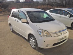 Toyota Raum. �������, 4wd, 1.5 (105��.�.), ������, 185 000����. �� ����